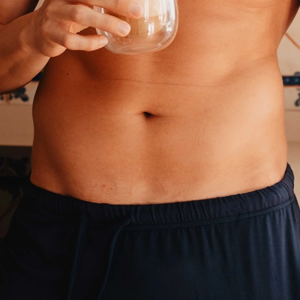 Depilação a laser da linha alba masculina com tecnologia de díodo de última geração